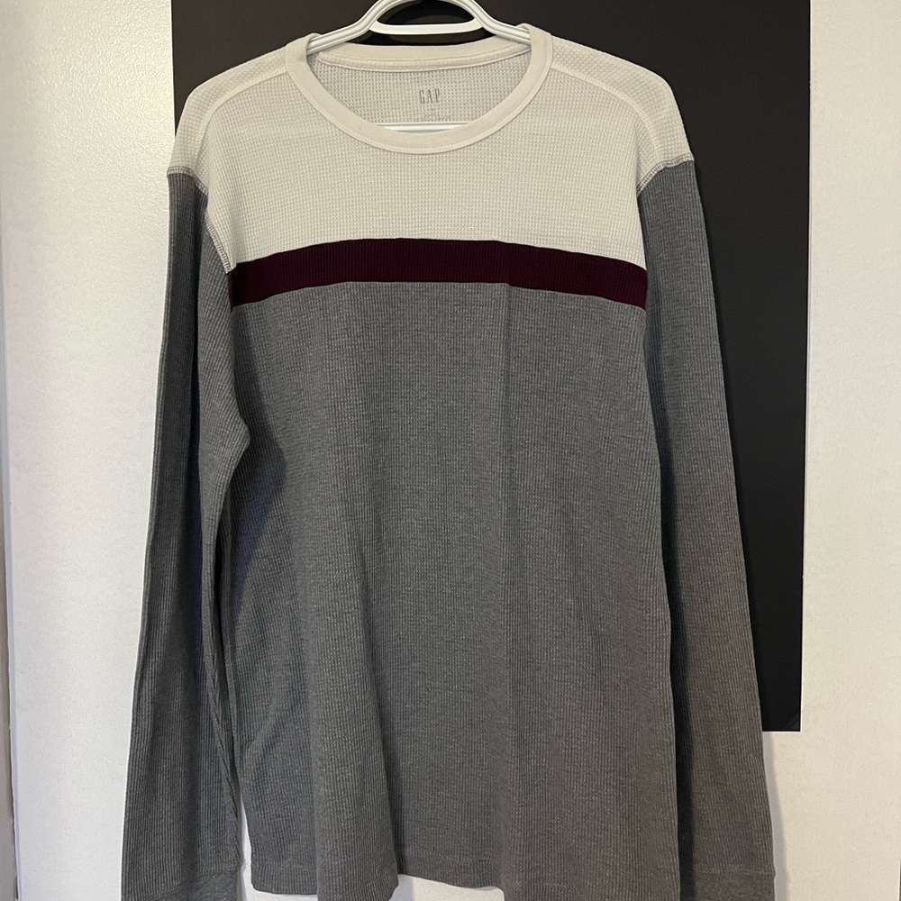 Men’s Gap waffle weave shirt